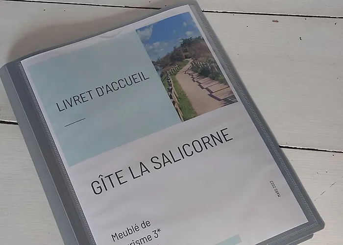 Casa de Férias Maison De Vacances 4 Personnes 2 Chambres Aux Sables D'Olonne *